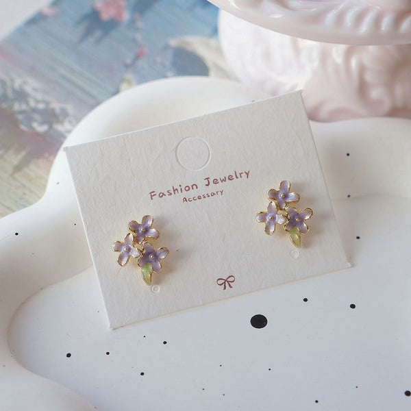 Clip Stud Earring Floral On / FashionChic