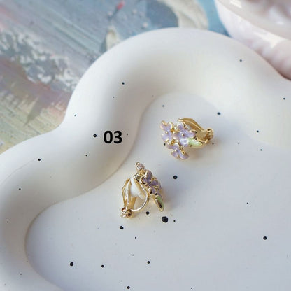 Clip Stud Earring Floral On / FashionChic