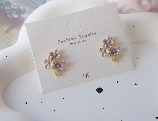 Clip Stud Earring Floral On / FashionChic