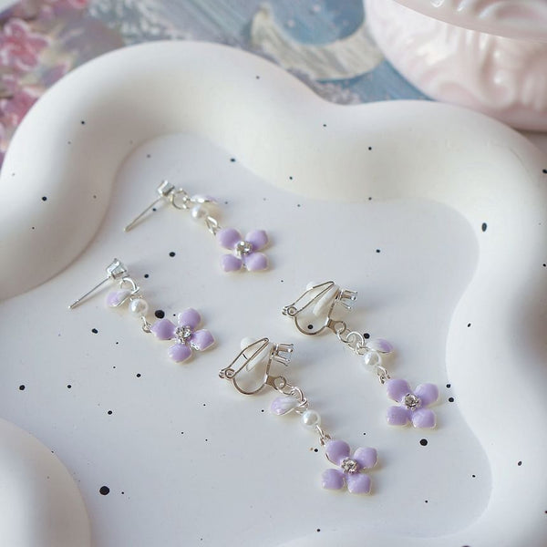 Clip Floral Dangle On / Earring FashionChic