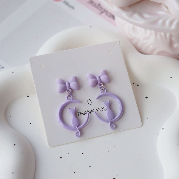 Earring Moon Clip On Cat Dangle / FashionChic
