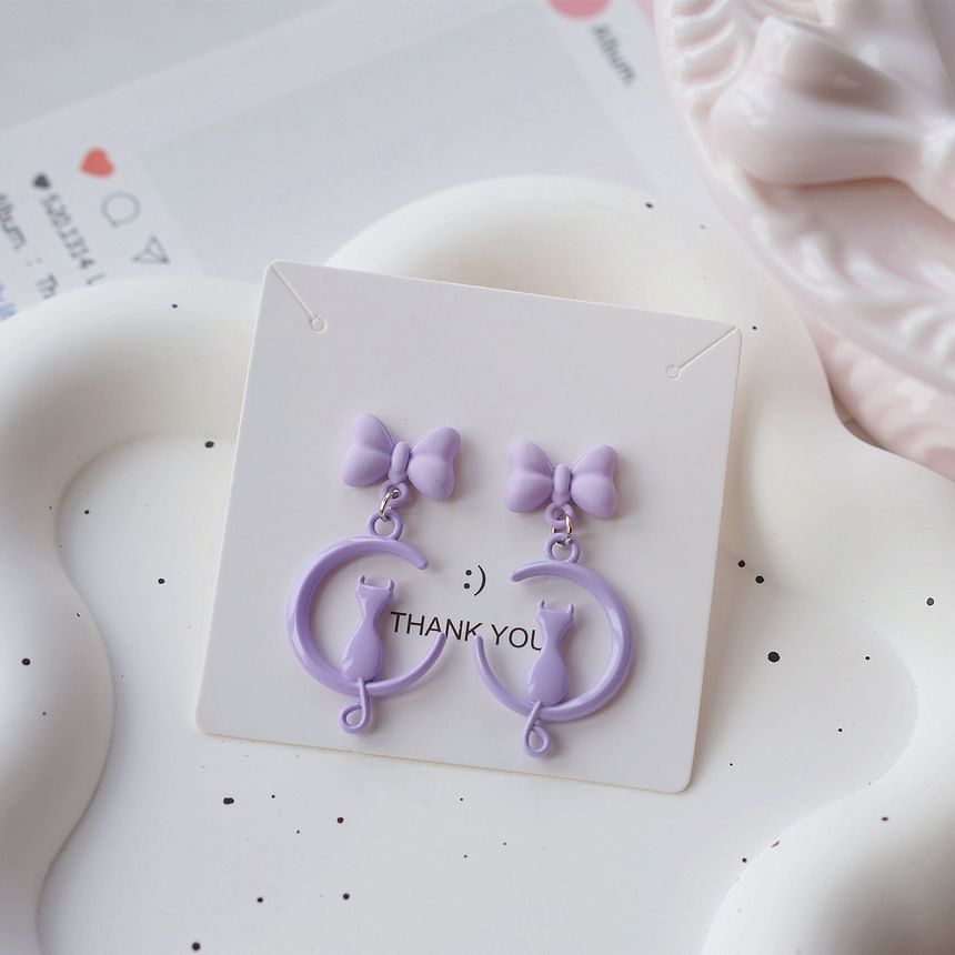 Earring Moon Clip On Cat Dangle / FashionChic