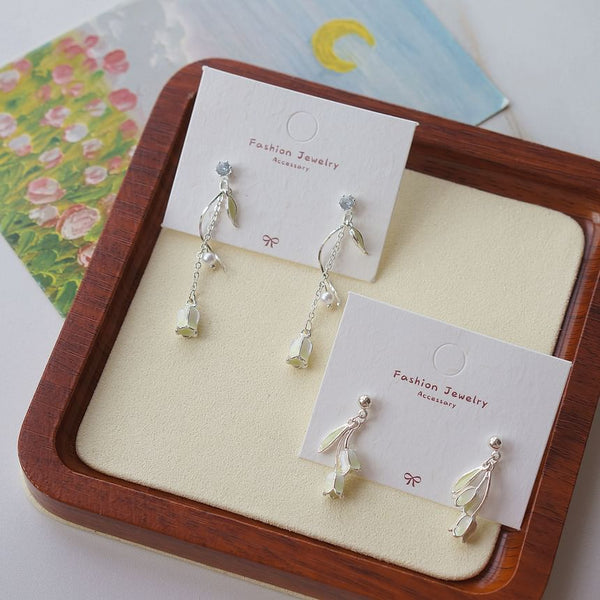 Dangle Tulip Clip / Earring On FashionChic