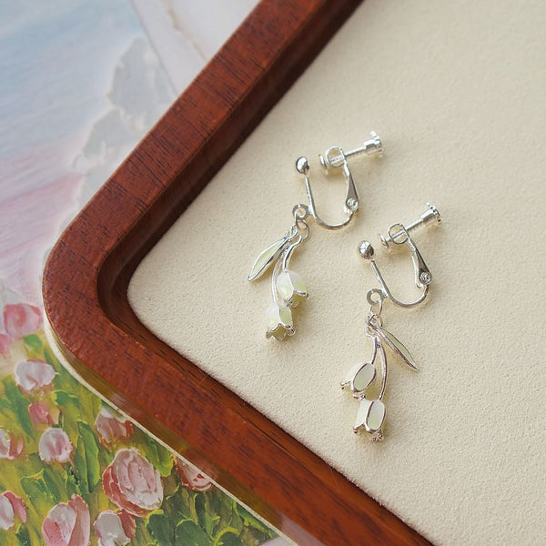 Dangle Tulip Clip / Earring On FashionChic