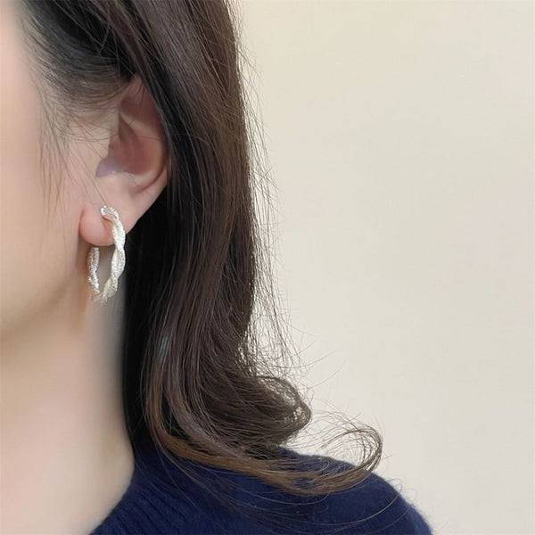 Earring Twisted Huggie FashionChic