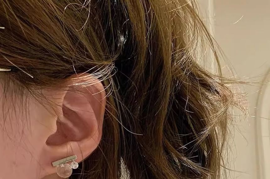 Rod CZ Earring Stud FashionChic