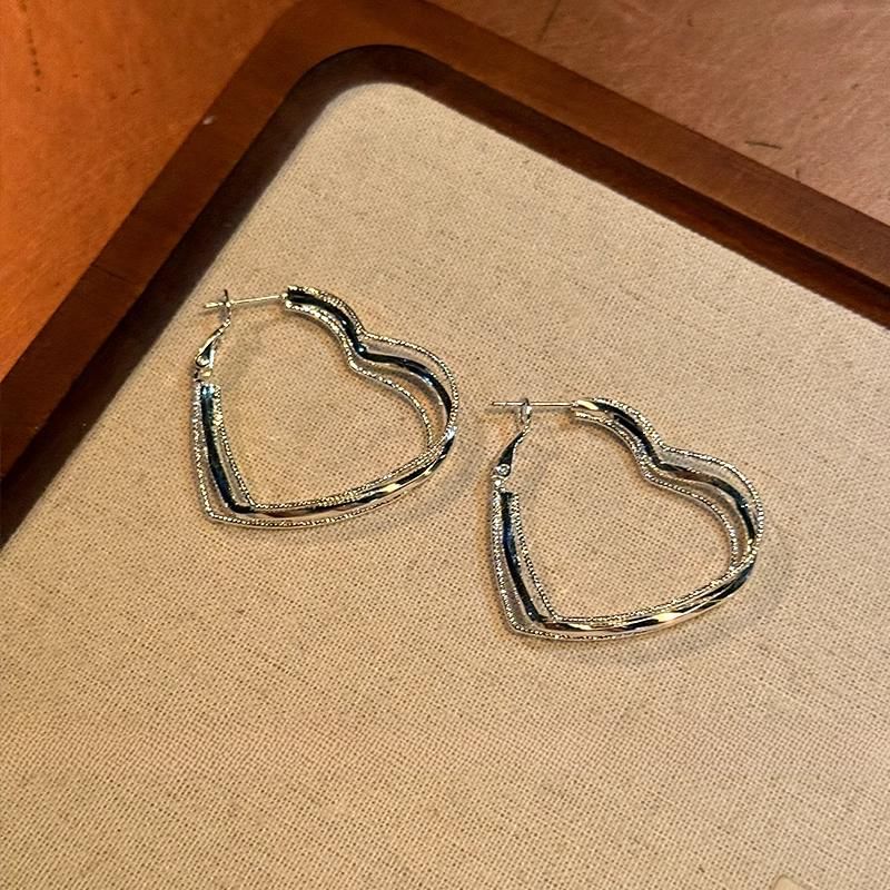 Hoop Earring Heart FashionChic