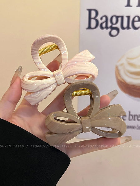 Acrylic Clip Bow Hair Claw FashionChic