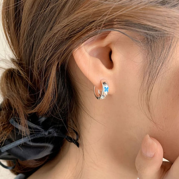 Clip-On Hoop Butterfly Earring / FashionChic