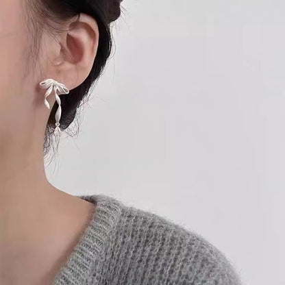 Earring Clip-On Bow / Rhinestone Drop FashionChic