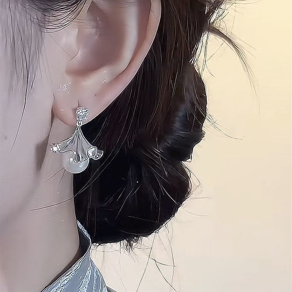 Faux Rhinestone Pearl Drop Ginkgo Earring FashionChic