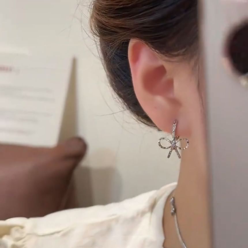 Drop Huggie Earring Bow FashionChic