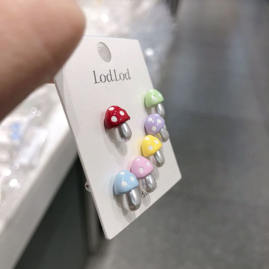 Ear 6: Stud Mushroom Set of FashionChic