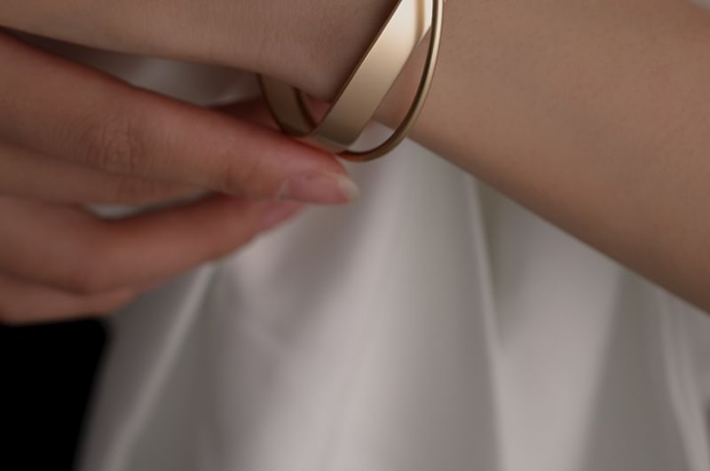 Bangle Cross Plain FashionChic