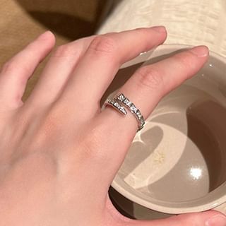 Rhinestone Snake Open Ring FashionChic