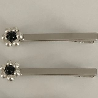 Hair Beaded Flower Set Clip 2: of FashionChic