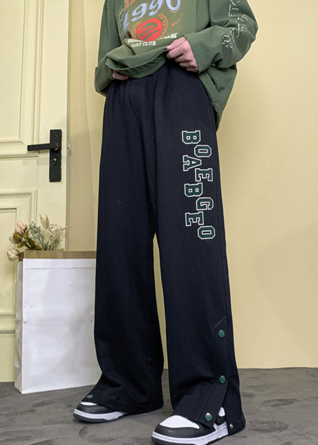 Loose Apricot Letter Button Side Open Warm Fleece Mens Pants Winter WA042 MENP241110