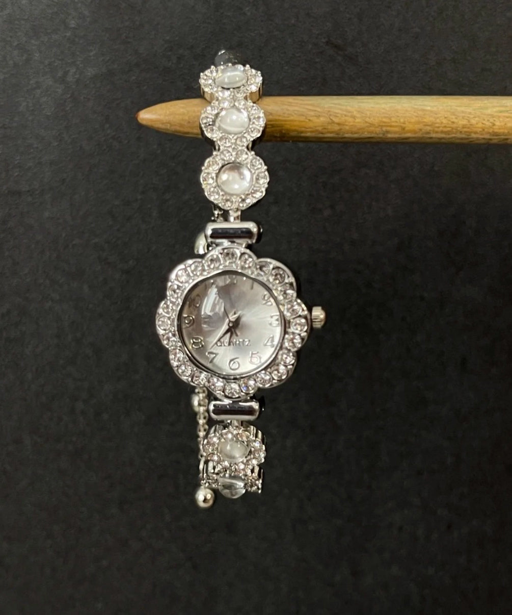 Modern Hardlex Alloy Silk Crystal Zircon Watches Tassel FashionChic