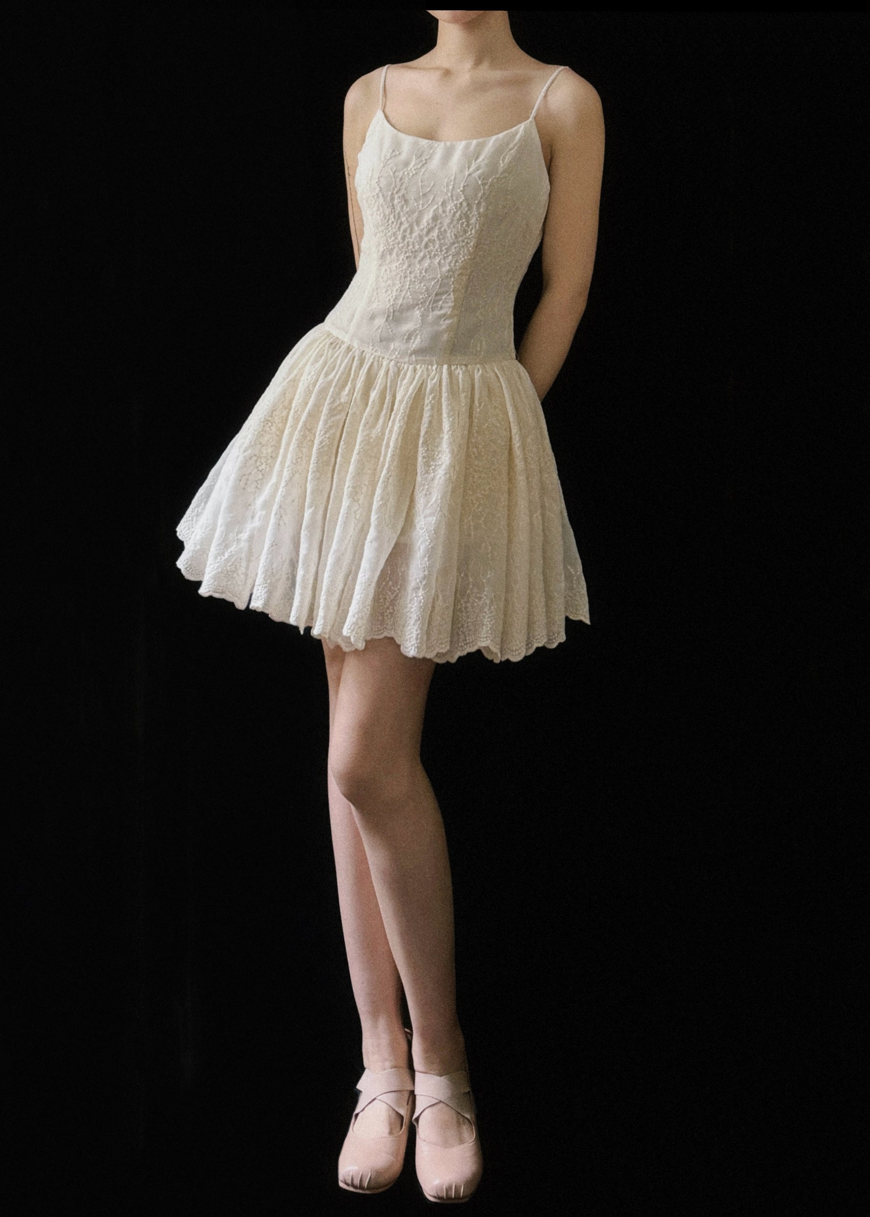 Sleeveless Wrinkled Cotton Dresses Mini Beige Embroidered New FashionChic