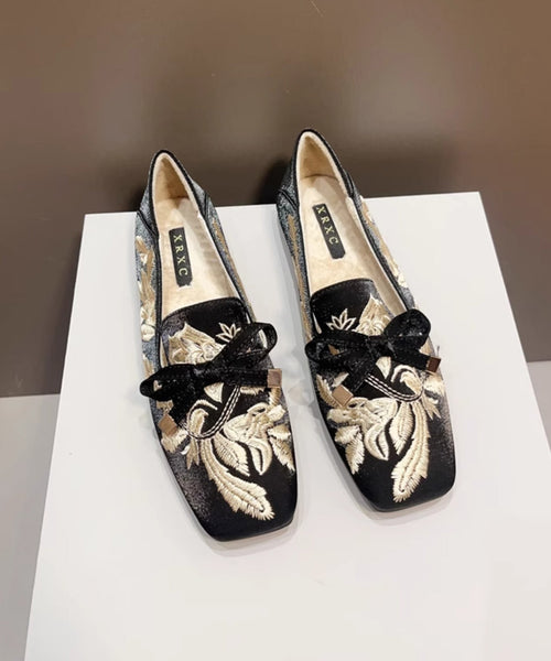 New Retro Wool Shoes Embroidered Fuzzy Flat Black Feet Lined FashionChic