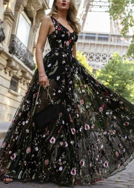 Robe longue maxi en tulle noir brodé dos nu, sans manches TL027