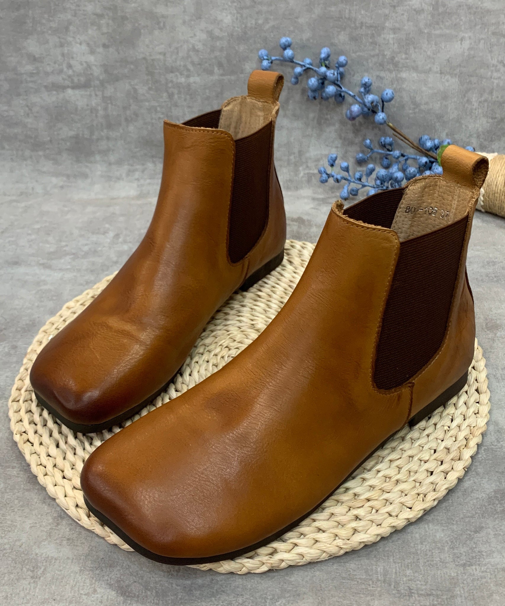 Simple Camel Solid Splicing Cowhide Leather Ankle Boots RT1055 Ada Fashion