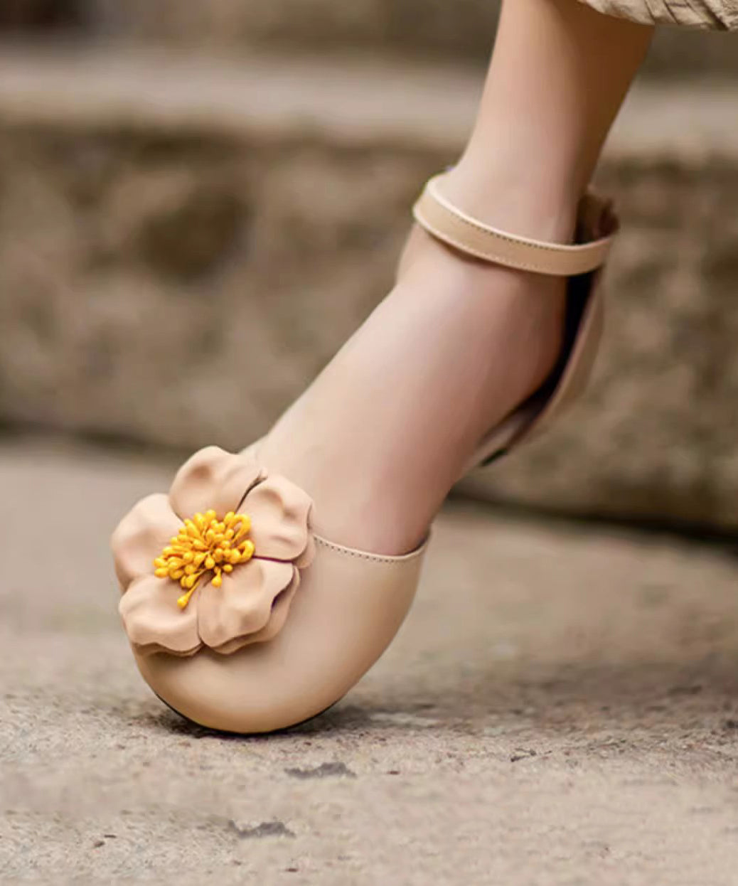 Green Buckle Strap Vintage Floral Splicing Sandals Flat FashionChic