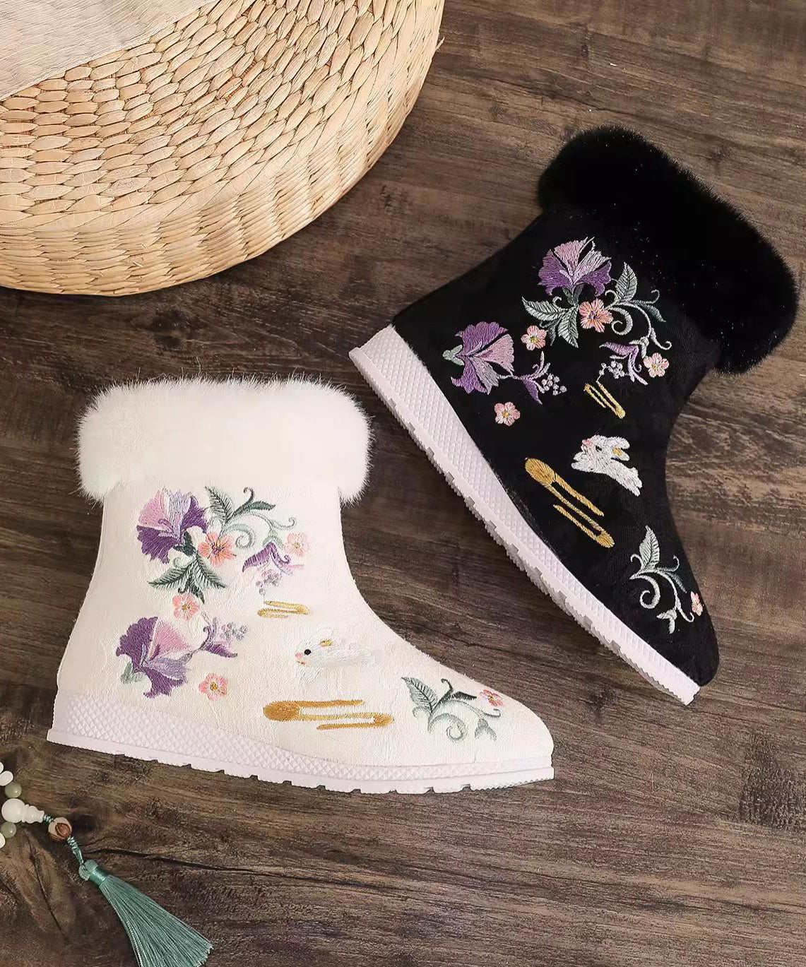 White Cotton Fabric Embroidery Splicing Chinese Style Boots TQ056 ABC