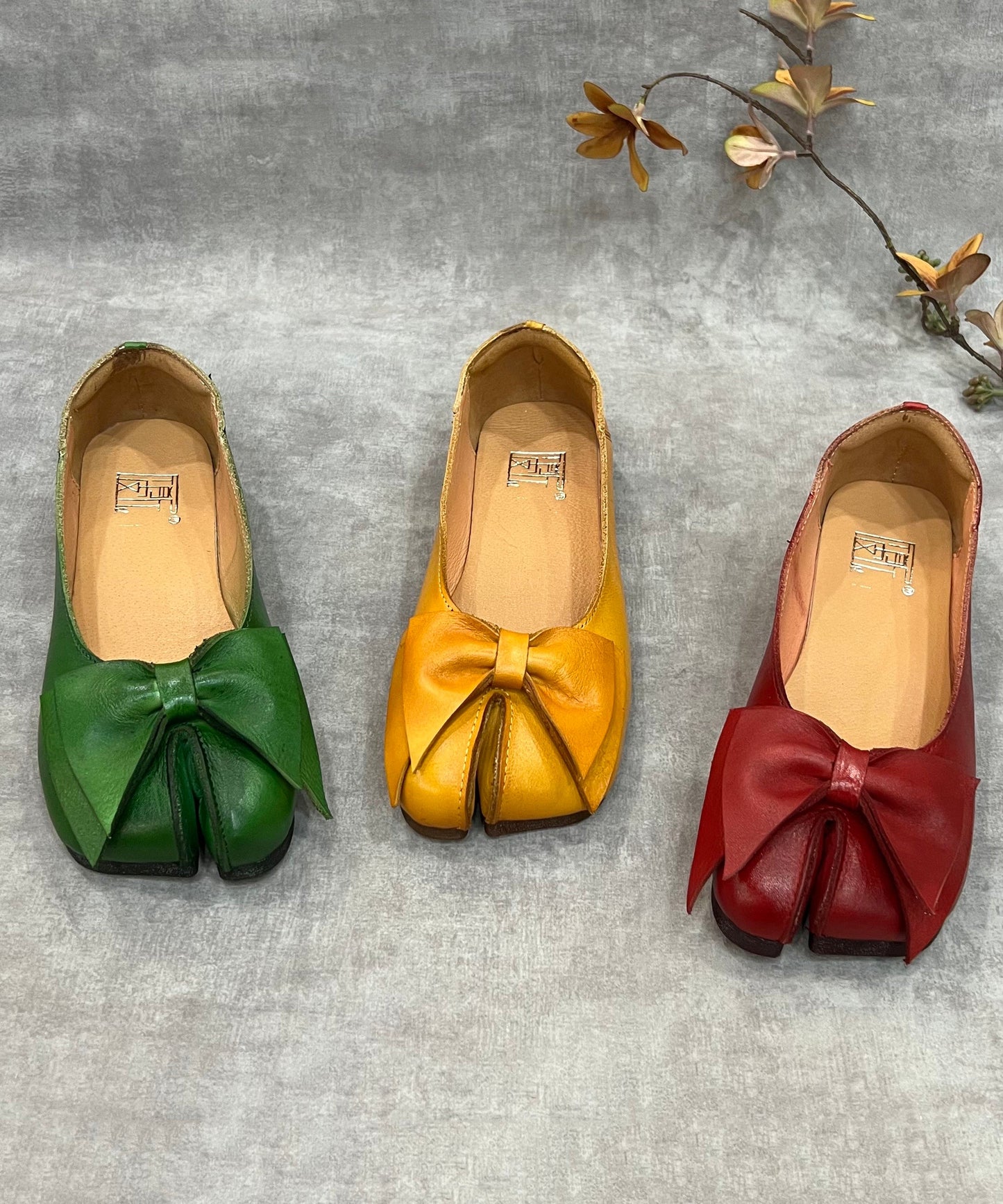 Women Green Bow Split Toe Cowhide Leather Flat Shoes For RT1043 Ada Fashion