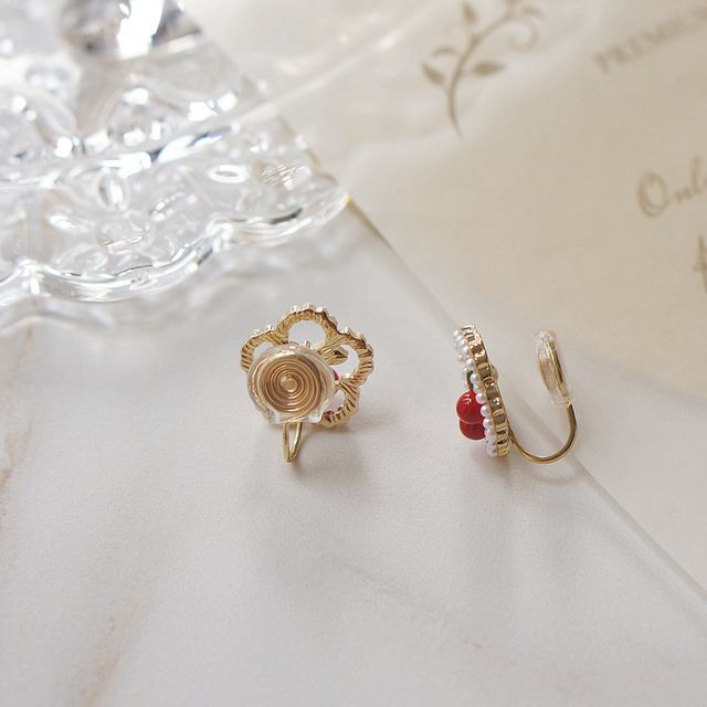Earring Cherry / Clip Flower Faux Stud Pearl On FashionChic