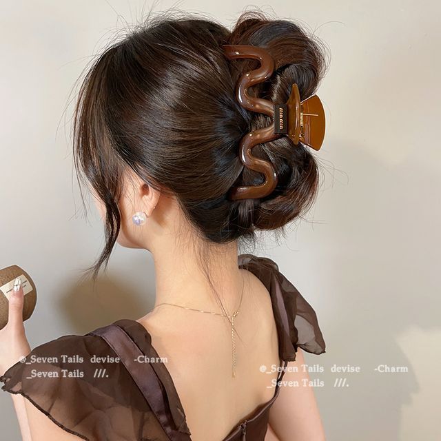 Acrylic Claw Hair Wavy FashionChic