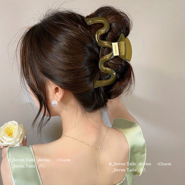 Acrylic Claw Hair Wavy FashionChic