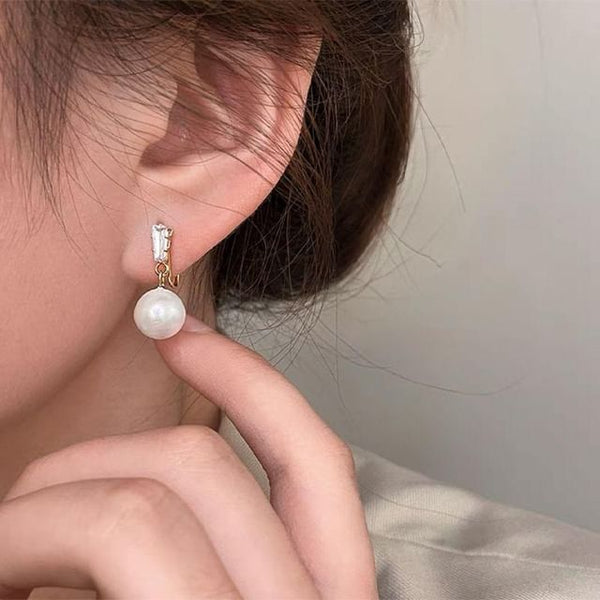 Drop Pearl Clip-On Earring Faux / FashionChic