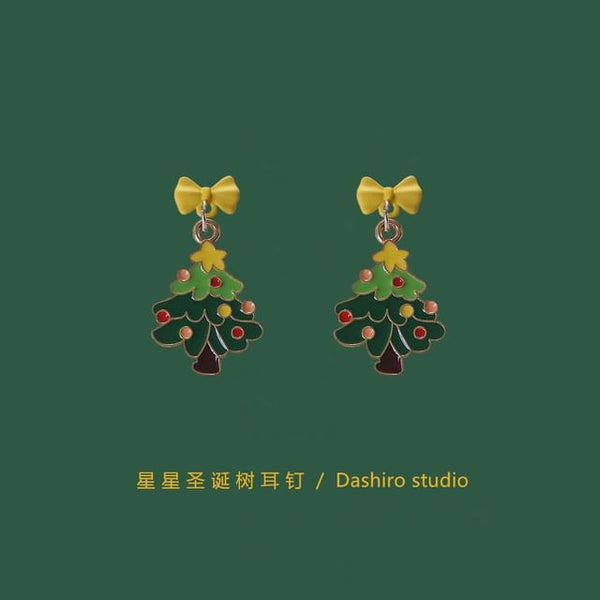 Christmas Tree Drop Clip Earring / On FashionChic