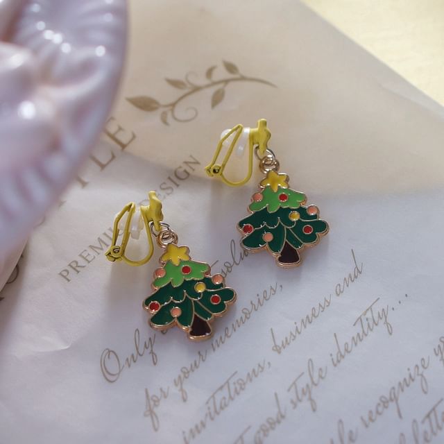 Christmas Tree Drop Clip Earring / On FashionChic