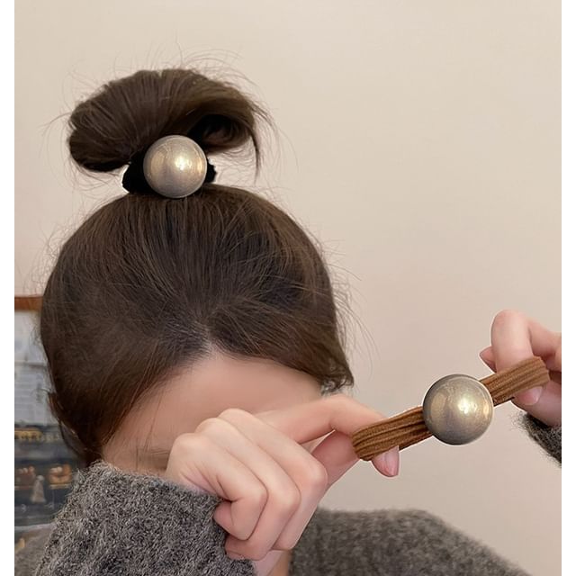 Faux Set Tie Pearl Hair / FashionChic