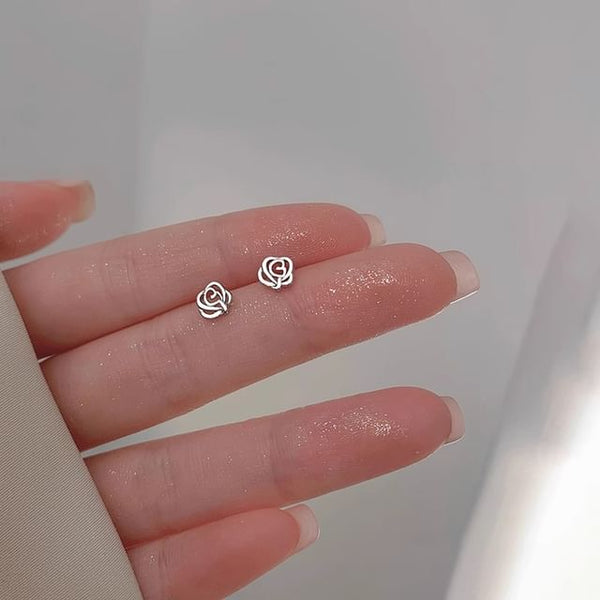 Ear Stud Floral FashionChic