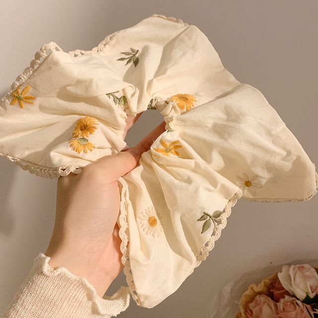 Embroidered (Various Scrunchie Floral / Bandana Designs) FashionChic