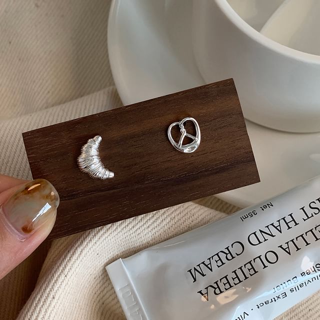 Ear Metallic Stud Pastry FashionChic