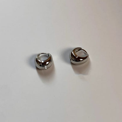 Huggie Earring Metallic FashionChic