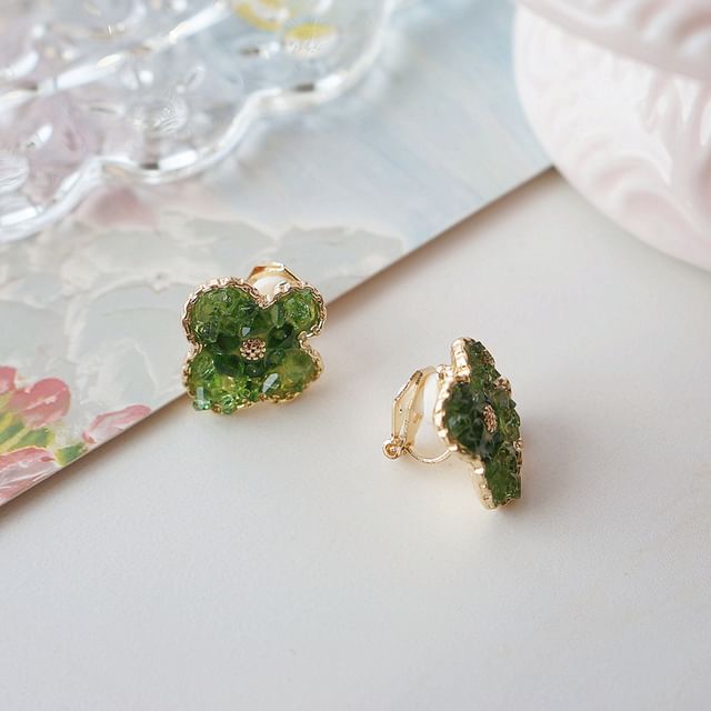 Earring Butterfly Clip / On Flower Stud FashionChic