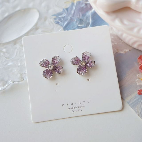 On Clip Rhinestone / Earring Flower Stud FashionChic