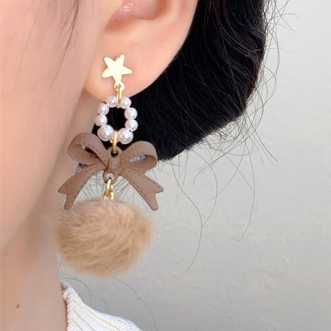 Pearl Earring / Pom Faux Bow Drop Clip-On FashionChic