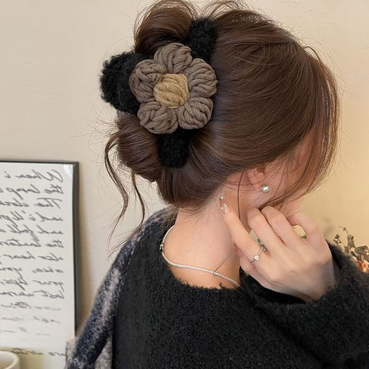 Chenille Floral Claw Clip Yarn Hair FashionChic