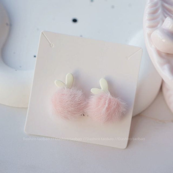 Drop Earring Clip-On Pom / FashionChic