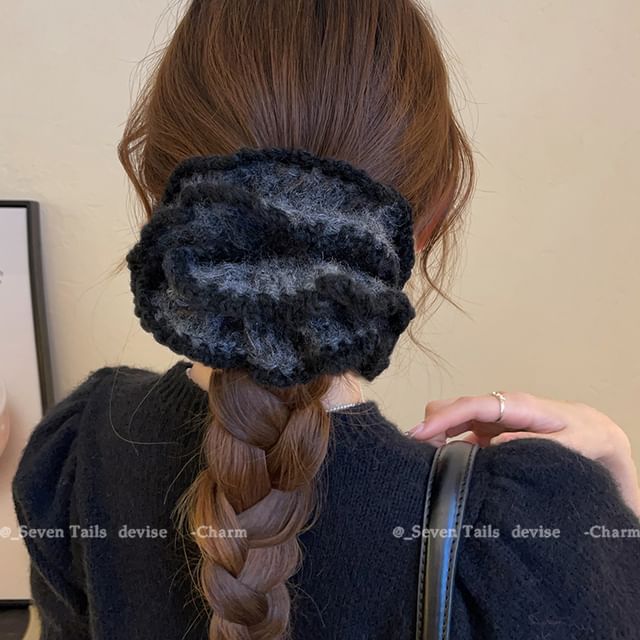 Scrunchie Contrast Trim Knit FashionChic