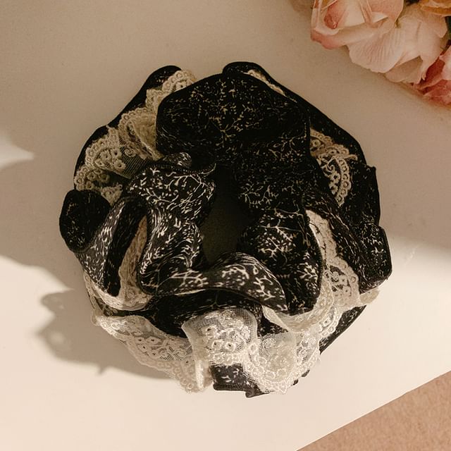 Scrunchie Trim Lace Floral Print FashionChic