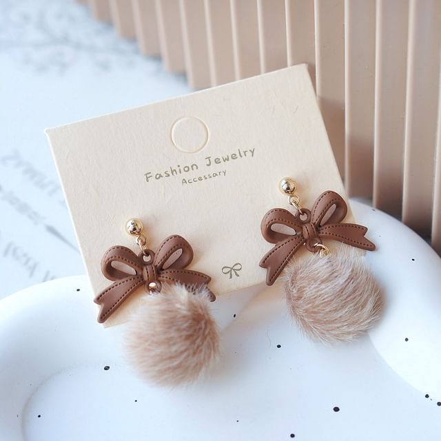 Earring Bow / On Pom Clip Drop FashionChic