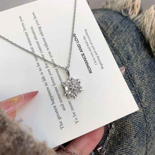 Pendant Rhinestone Necklace Snowflake FashionChic