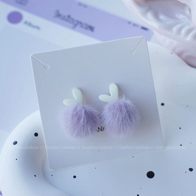 Drop Clip Pom Stud Earring On / FashionChic